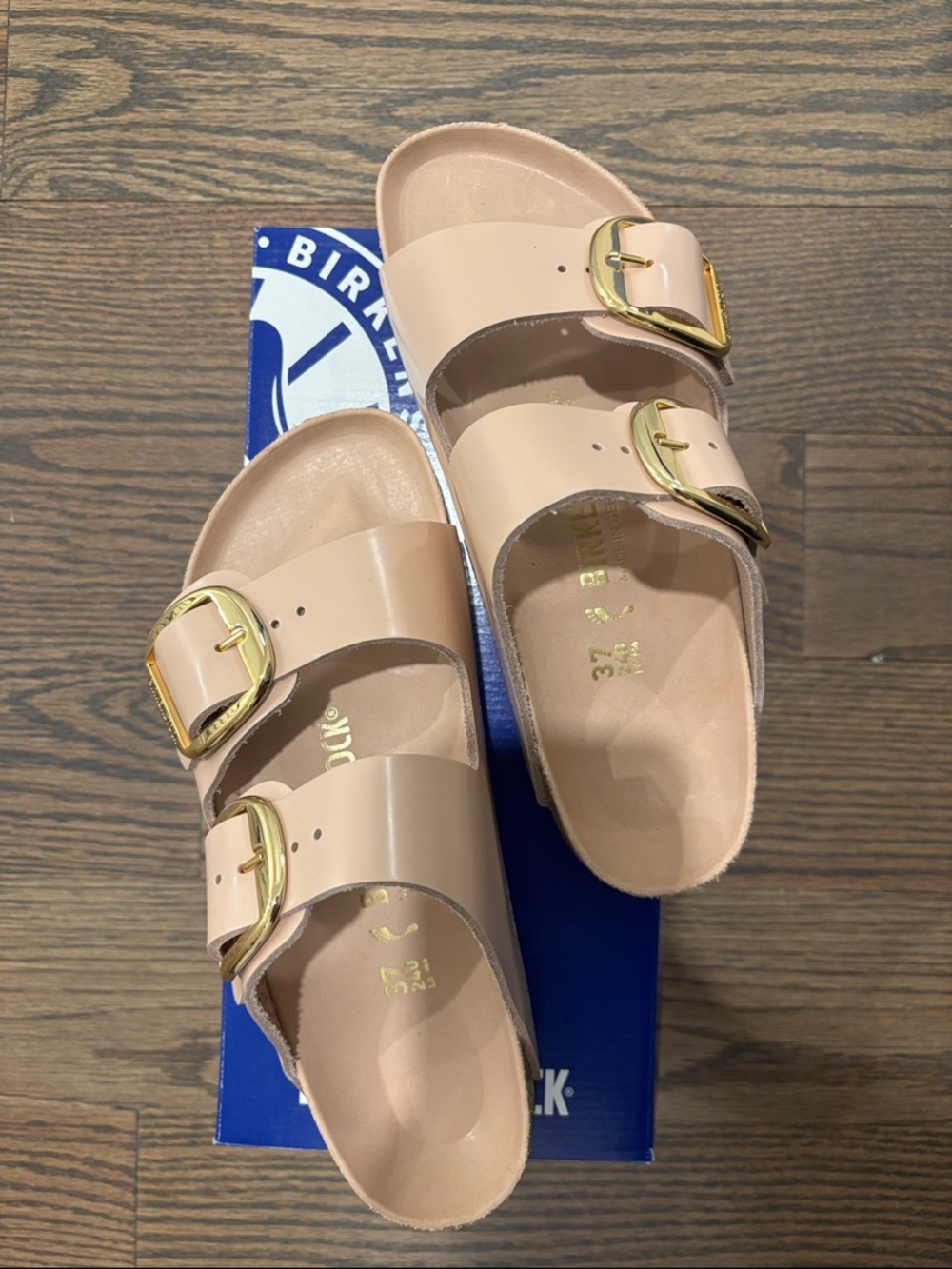 Birkenstock Arizona Big Buckle High Shine Sandals in New Beige